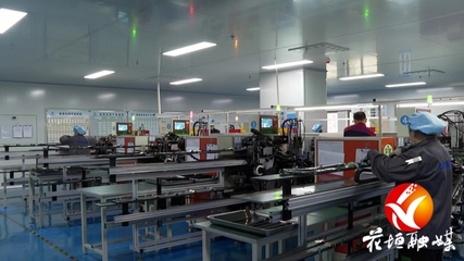 新春走基層 | 花垣產(chǎn)業(yè)開(kāi)發(fā)區(qū) 科技驅(qū)動(dòng)生產(chǎn)忙，出口訂單攀新高